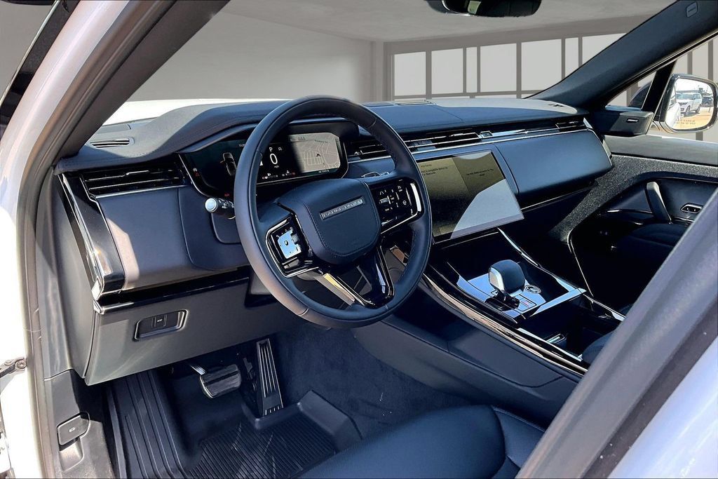 New 2026 Land Rover Range Rover Sport Dynamic SE AWD/4WD image 6