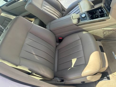 Used 2010 Mercedes-Benz E 350 Sedan image 35