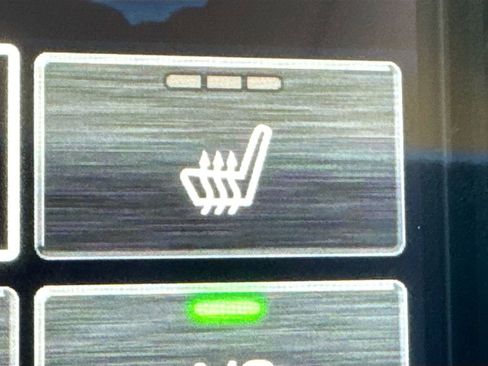 Certified 2025 Subaru Ascent Limited image 28