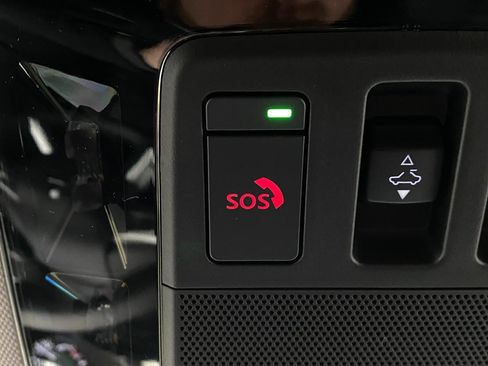 New 2025 Mitsubishi Outlander SE image 28