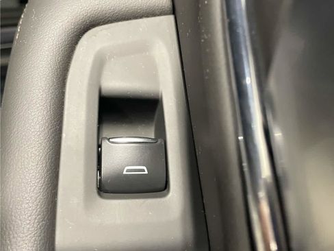 Used 2022 Chevrolet Tahoe High Country image 47