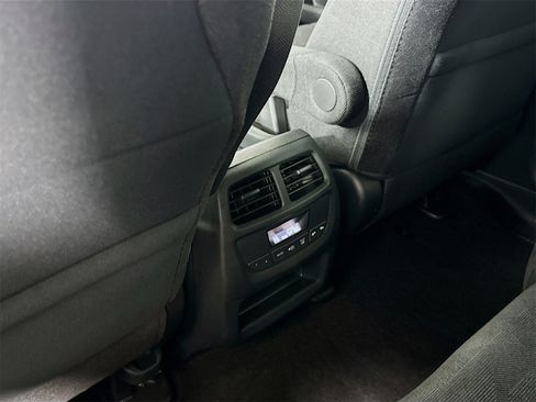 Used 2022 Honda Pilot Sport image 22