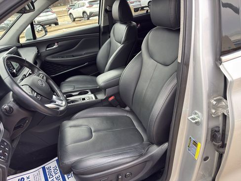 Used 2019 Hyundai Santa Fe Limited w/ Cargo Package image 10