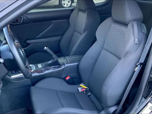 Used 2024 Toyota GR86 image 7