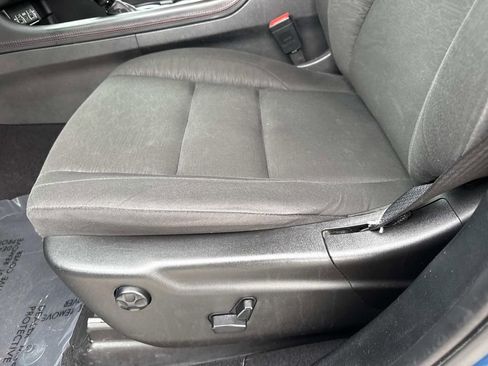 Used 2023 Dodge Durango GT image 19