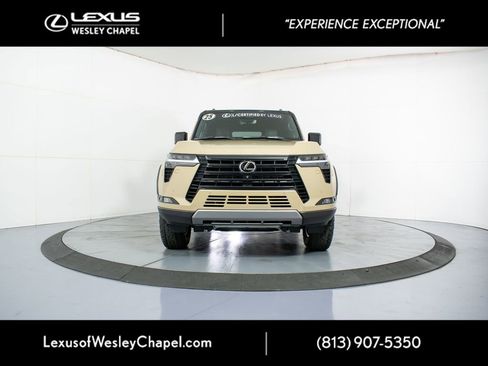 Used 2025 Lexus GX 550 image 14