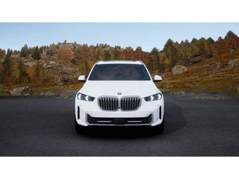 New 2026 BMW X5 sDrive40i RWD image 3
