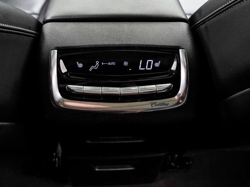 Used 2025 Cadillac XT6 Premium Luxury image 20