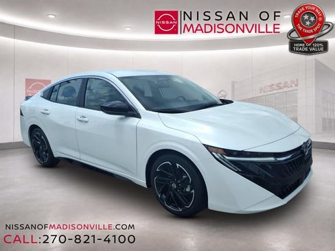 New 2026 Nissan Sentra SR w/ Floor Mat Package FWD image 1