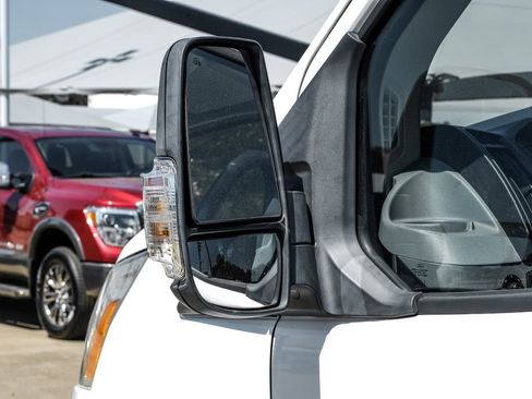 Used 2015 Ford Transit 150 XLT image 40