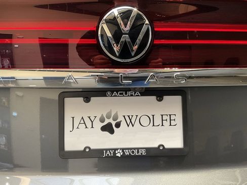 Used 2024 Volkswagen Atlas Cross Sport SE image 22