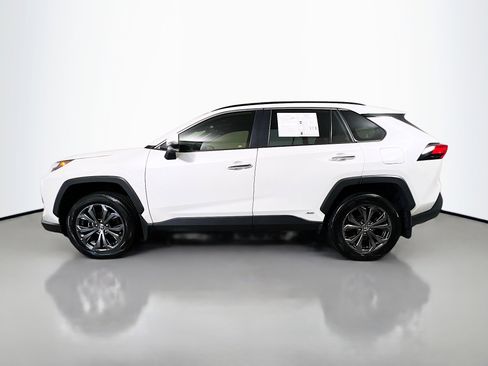Used 2022 Toyota RAV4 Limited image 9