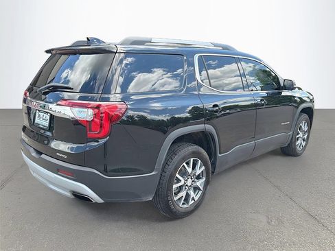 Used 2023 GMC Acadia SLT AWD/4WD image 4