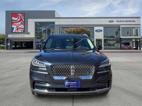Used 2023 Lincoln Aviator Reserve w/ Equipment Group 201A image 8