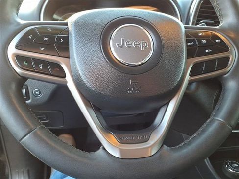 Used 2021 Jeep Cherokee Latitude Lux w/ Comfort/Convenience Group image 12