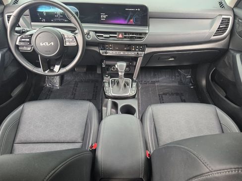 Used 2025 Kia Seltos EX w/ EX Sunroof Package FWD image 12