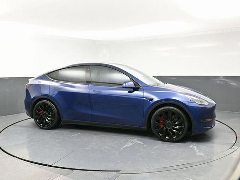 Used 2022 Tesla Model Y Performance image 6