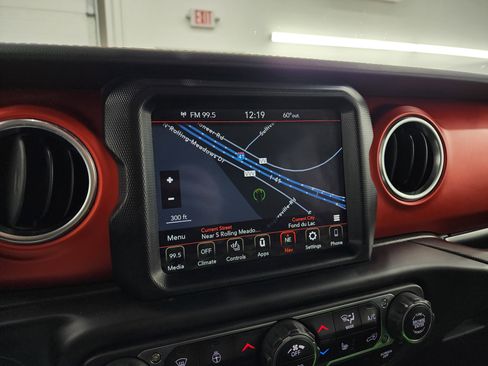 Used 2021 Jeep Wrangler Unlimited Rubicon image 9