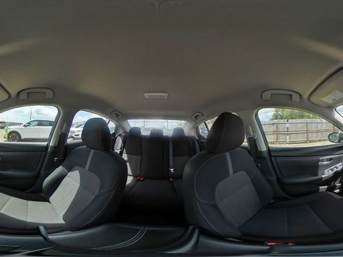 Used 2025 Nissan Sentra SV FWD image 35