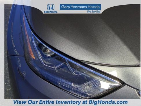 Used 2023 Toyota Highlander FWD image 12