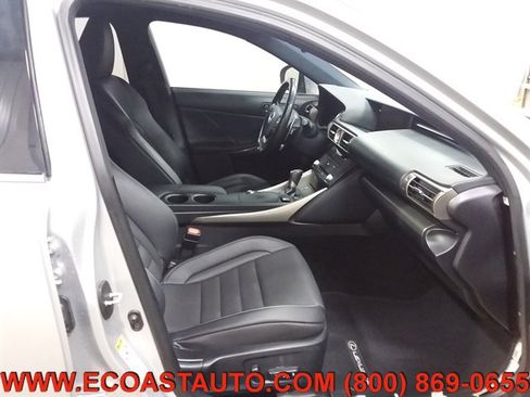 Used 2016 Lexus IS 350 image 13