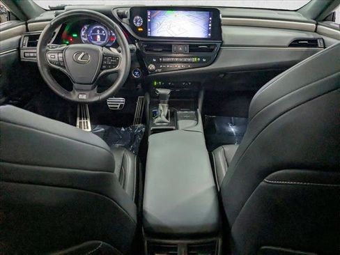 Used 2022 Lexus ES 300h F Sport image 19