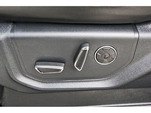 Used 2020 Ford F150 Platinum w/ Equipment Group 701A Luxury image 31