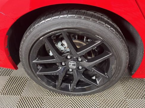 Used 2025 Honda Civic Sport image 11