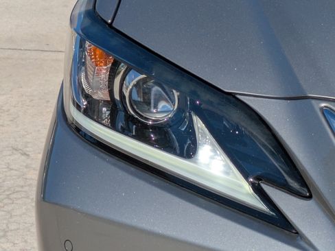 Used 2020 Lexus ES 350 w/ Premium Package image 7