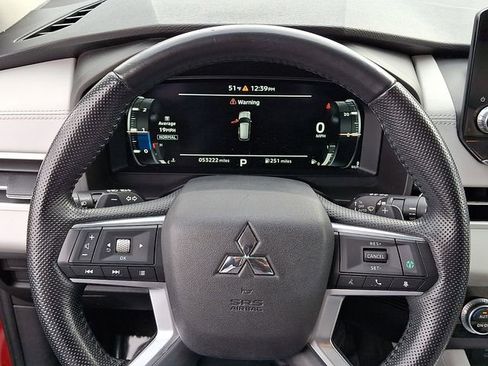 Used 2022 Mitsubishi Outlander SEL image 23