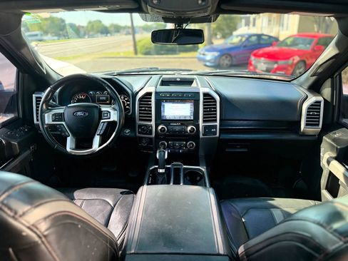 Used 2018 Ford F150 Platinum w/ Equipment Group 701A Luxury AWD/4WD image 13