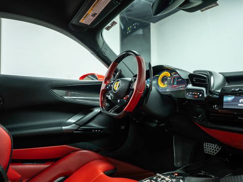 Used 2021 Ferrari SF90 Stradale image 46