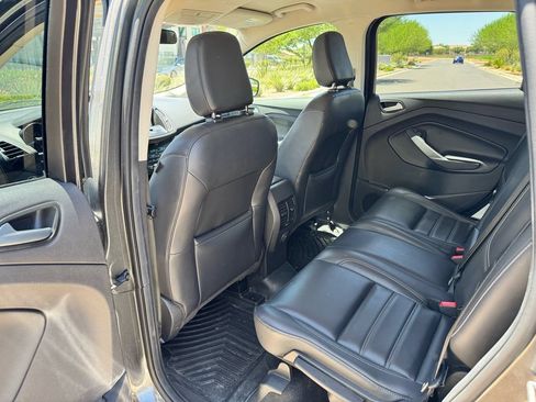 Used 2019 Ford Escape SEL AWD/4WD image 9