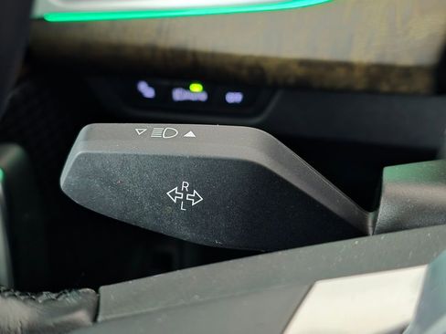 Used 2024 BMW X1 xDrive28i w/ Premium Package image 29