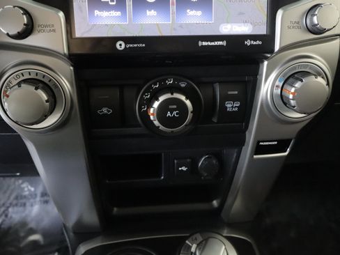 Used 2023 Toyota 4Runner SR5 Premium w/ Moonroof Package AWD/4WD image 18