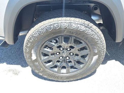 New 2026 Chevrolet Colorado Trail Boss AWD/4WD image 12