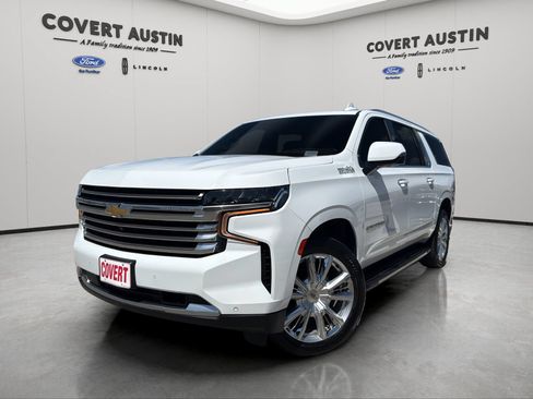 Used 2023 Chevrolet Suburban High Country RWD image 1