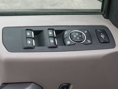 Used 2017 Ford F350 XLT w/ XLT Value Package RWD image 17