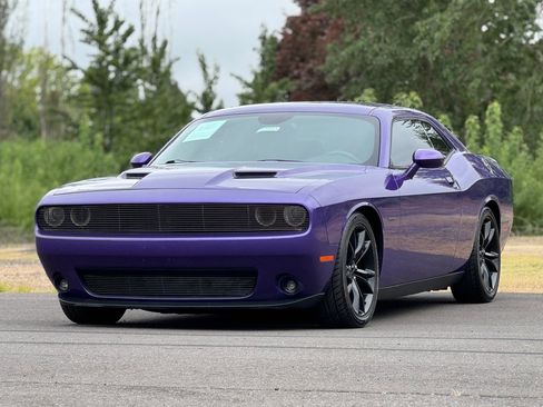 Used 2016 Dodge Challenger R/T Plus RWD image 3
