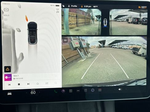 Used 2023 Tesla Model Y Performance AWD/4WD image 19