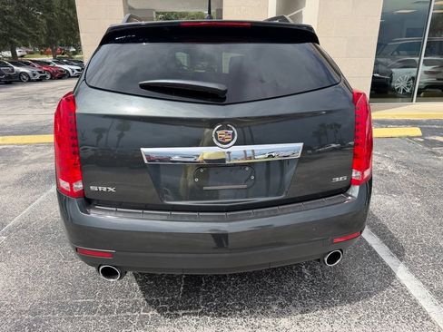 Used 2014 Cadillac SRX FWD image 5
