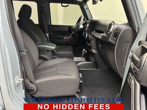 Used 2014 Jeep Wrangler Unlimited Sport w/ Quick Order Package 24S AWD/4WD image 19