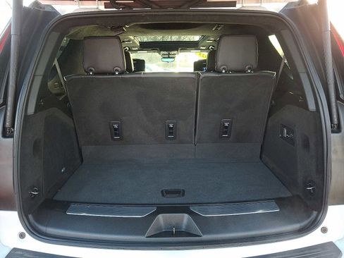 Used 2023 Cadillac Escalade Premium Luxury Platinum image 30
