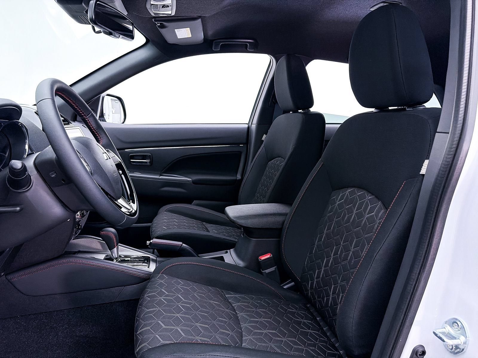 Used 2026 Mitsubishi Outlander Sport AWD image 17