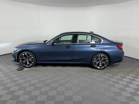 Used 2026 BMW 330i Sedan w/ Premium Package RWD image 2