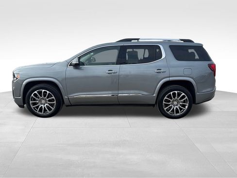 Used 2023 GMC Acadia Denali w/ Denali Ultimate Package image 3