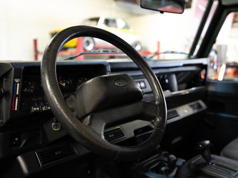 Used 1997 Land Rover Defender 90 image 57