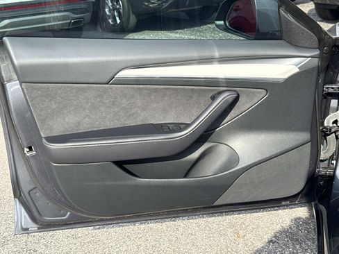 Used 2023 Tesla Model 3 Performance image 19