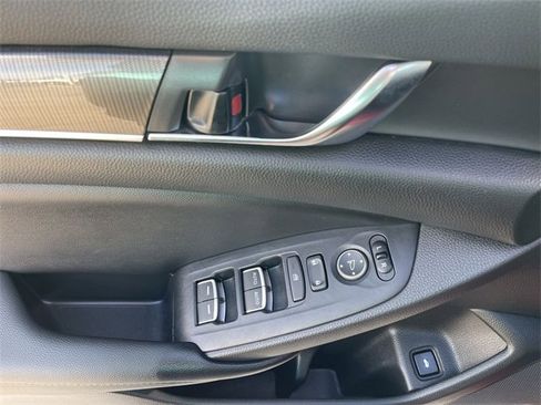 Used 2022 Honda Accord Sport image 21