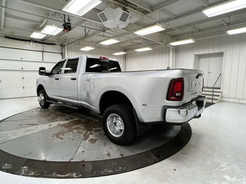 Used 2026 RAM 3500 Tradesman AWD/4WD image 4